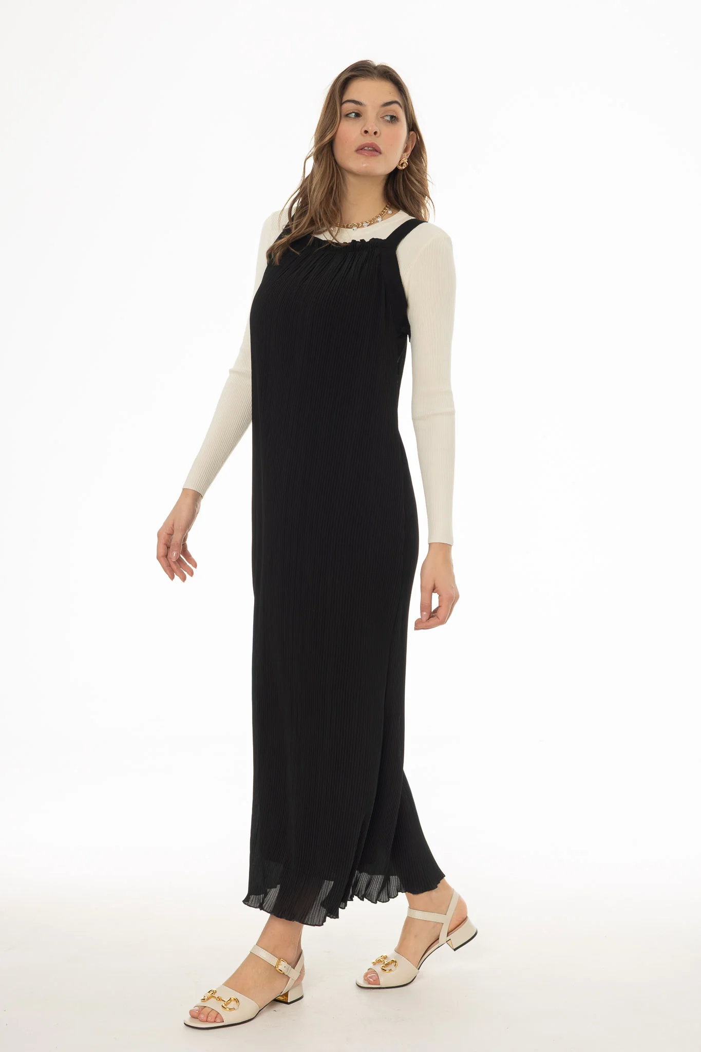 Black Accordion Pleat Maxi Jumper - Image 3