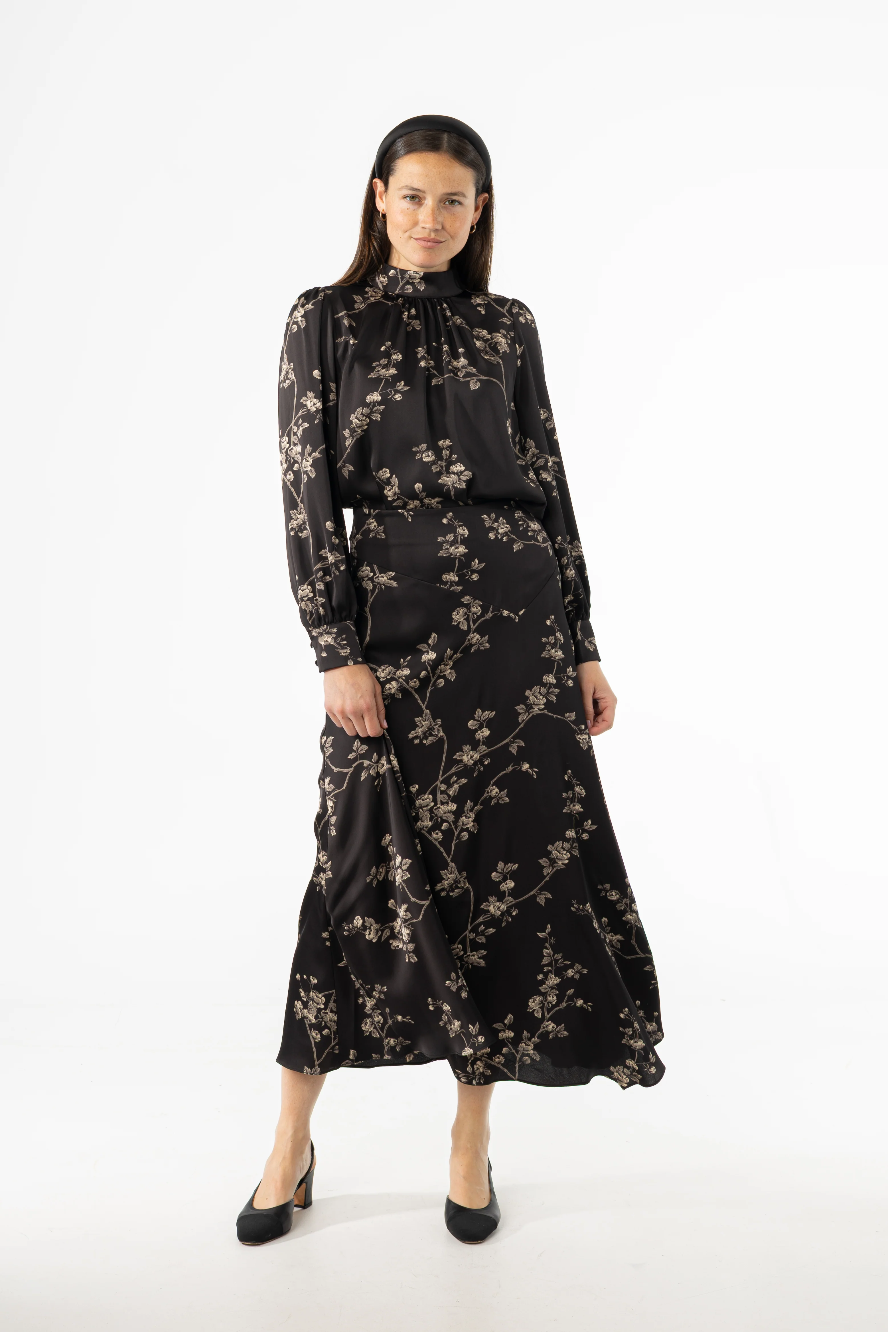 Black & Beige Asymmetrical Flare Skirt - Image 4