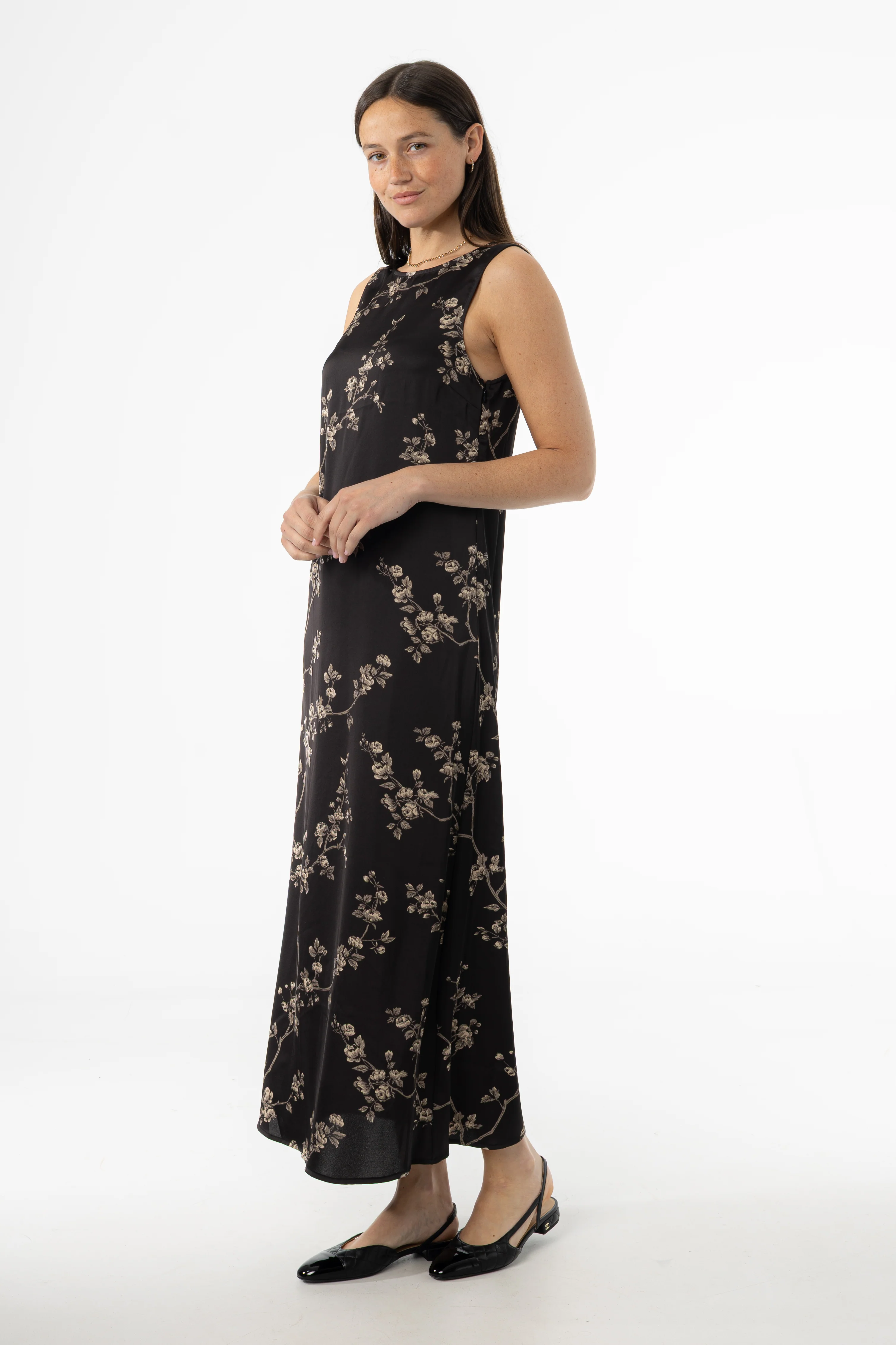 Black & Beige Round Neck Jumper - Image 3