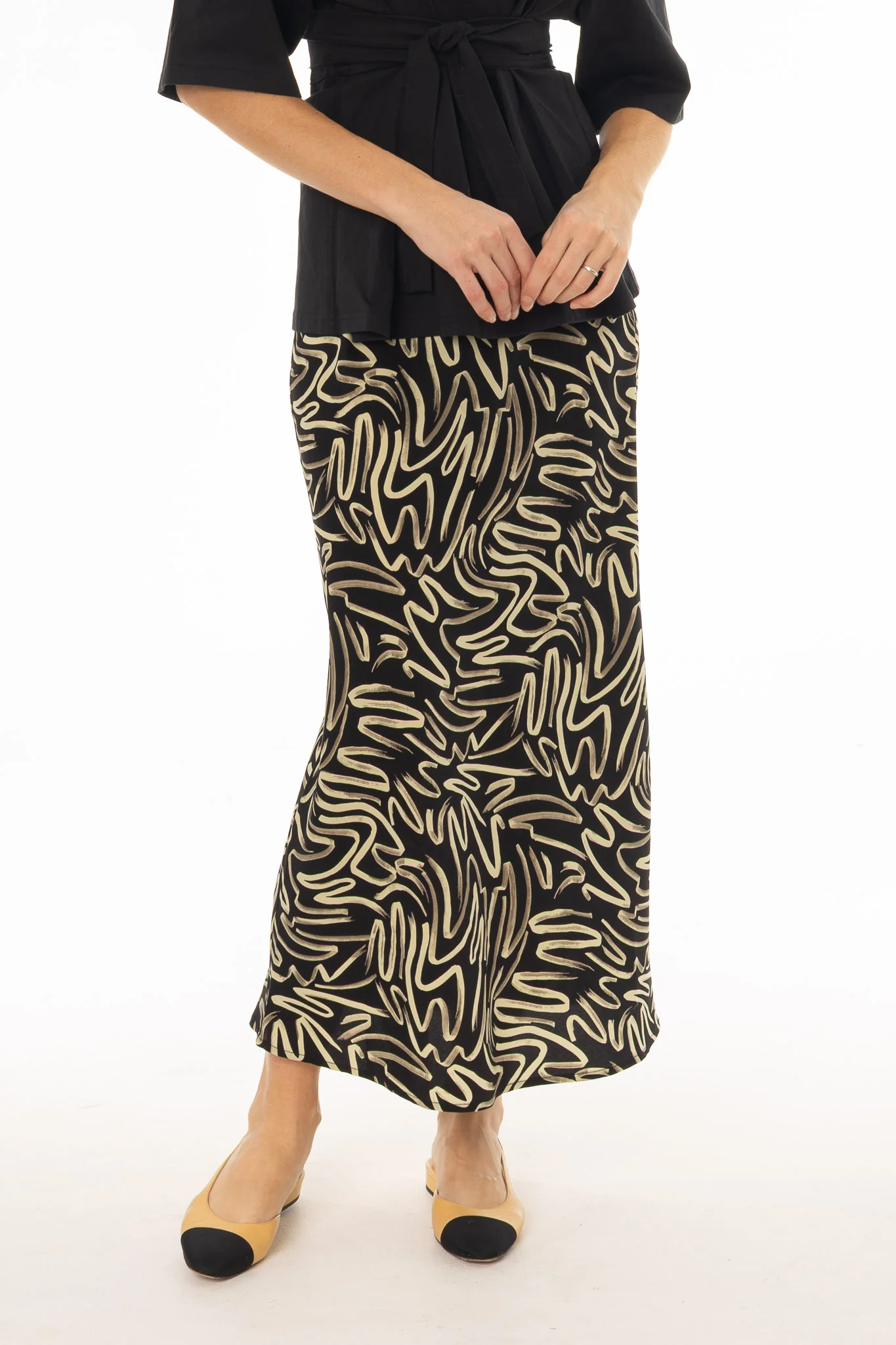 Black  Brushstroke Printed Slip Skirt - Image 2