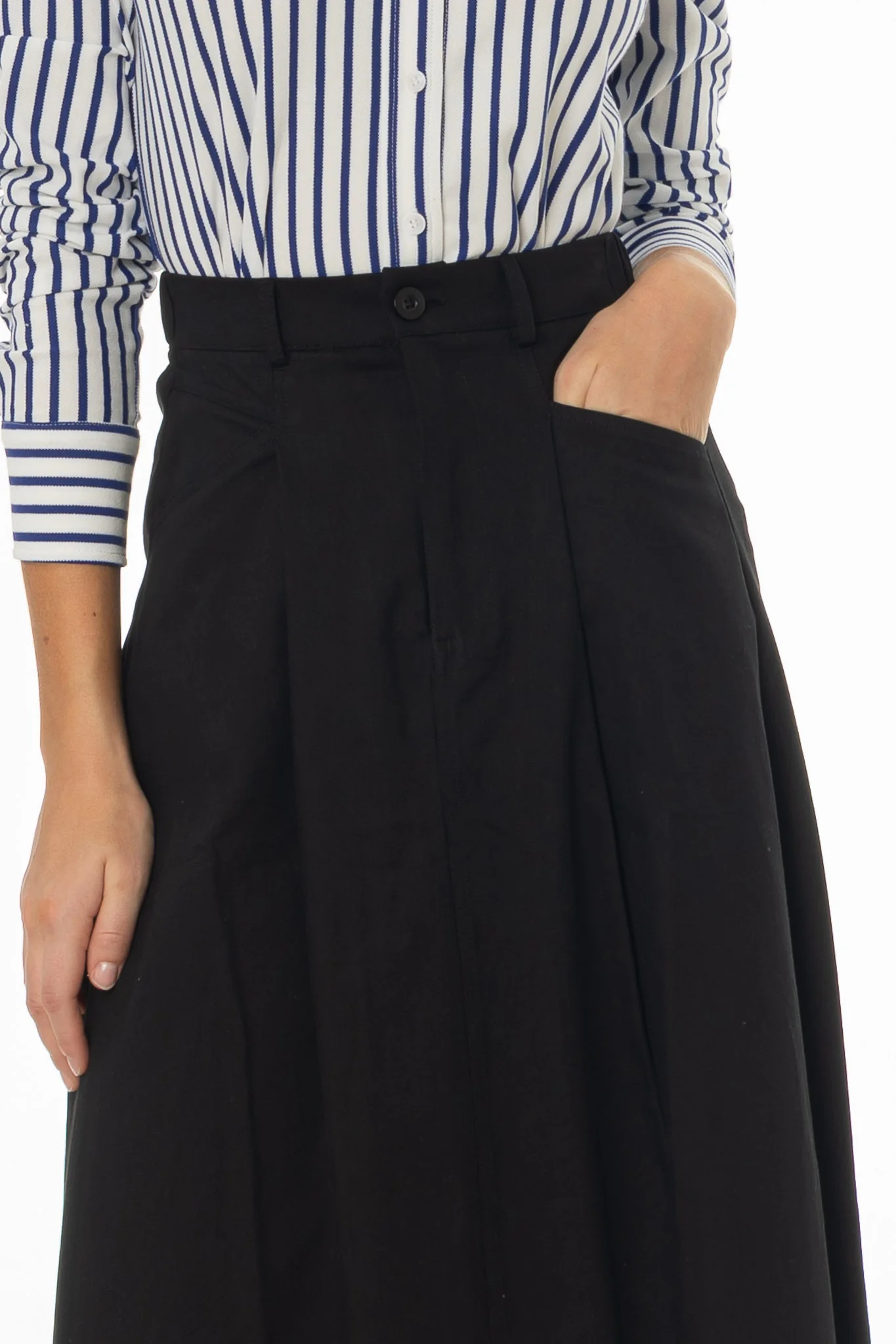 Black Cargo Flare Maxi Skirt - Image 2