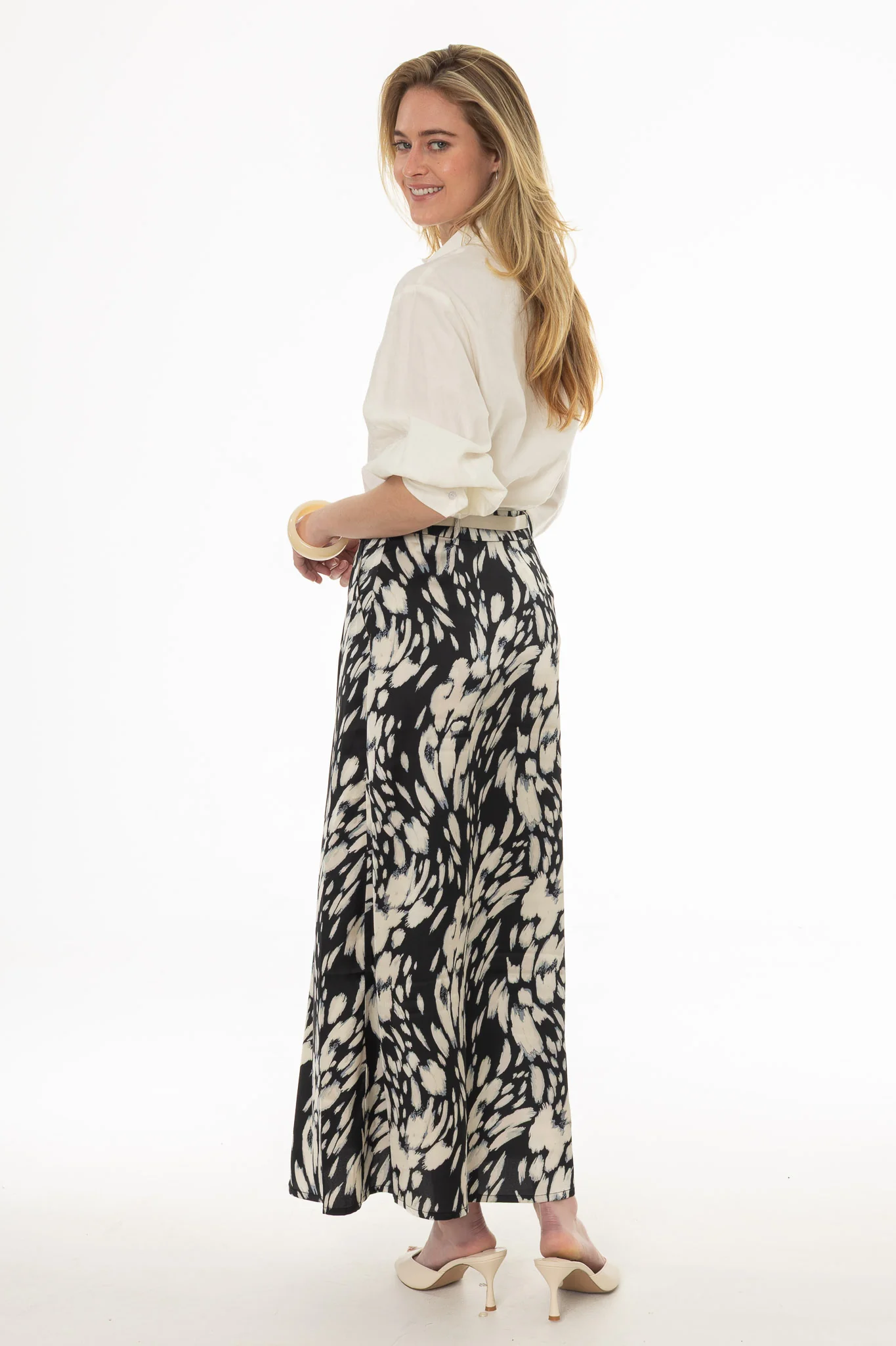 Black Multi Printed Flare Skirt - Image 4
