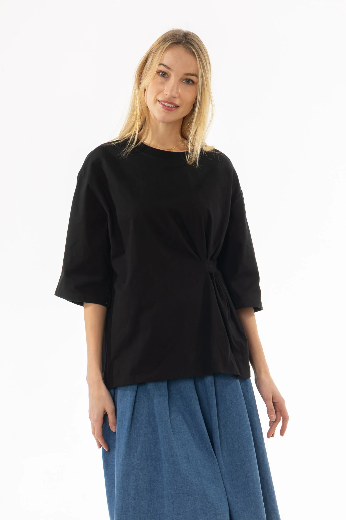Black Side Cinched T-Shirt - Image 5