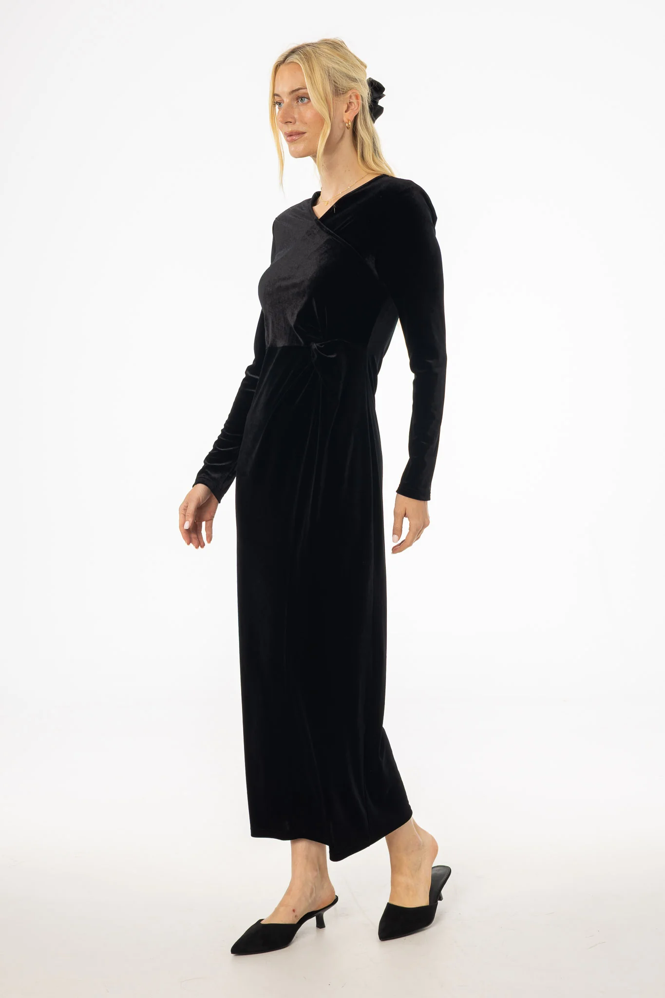 Black Twist Velour Maxi Dress - Image 3