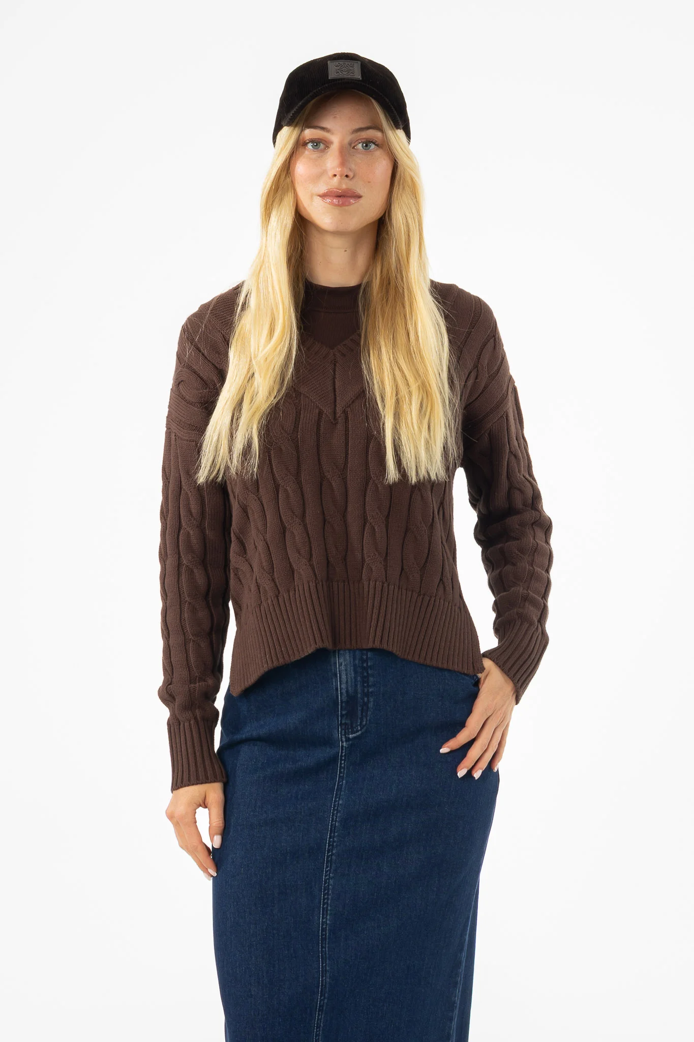 Brown V-Neck Cable Knit Sweater - Image 5