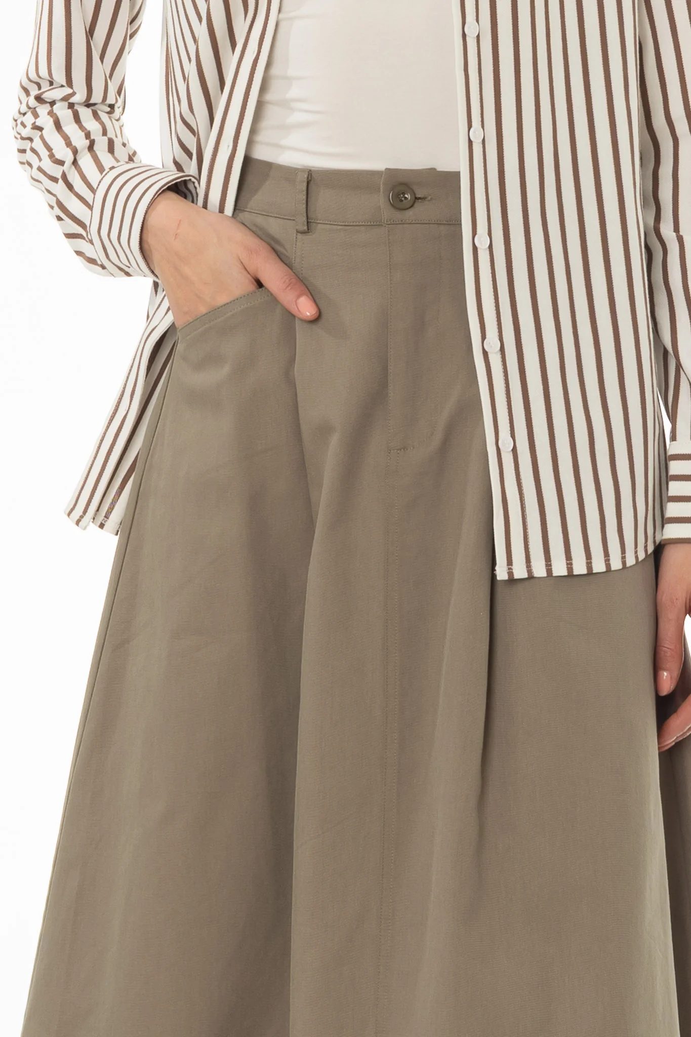 Green Cargo Flare Maxi Skirt - Image 2