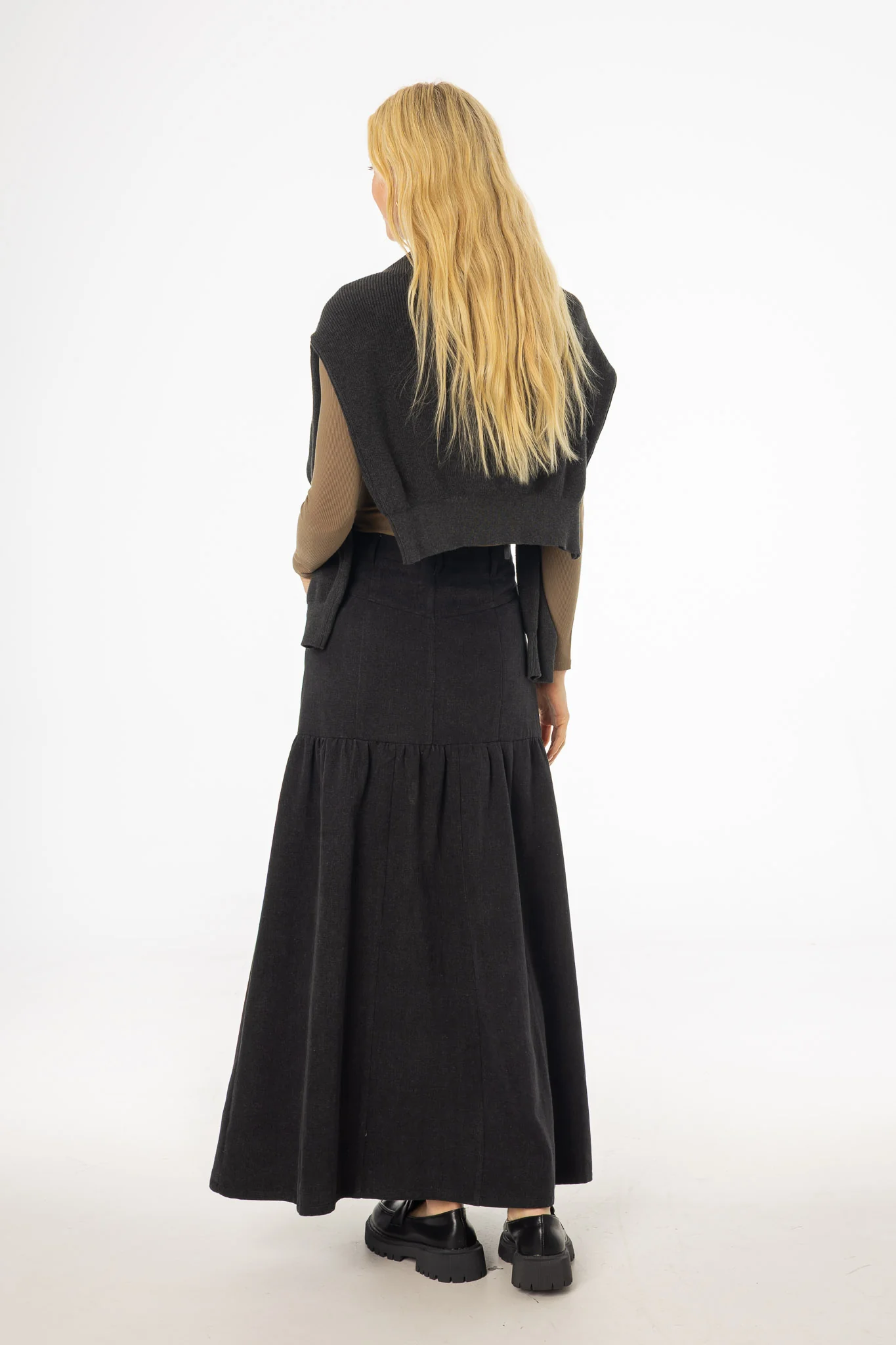Grey Flared Denim Maxi Skirt - Image 4