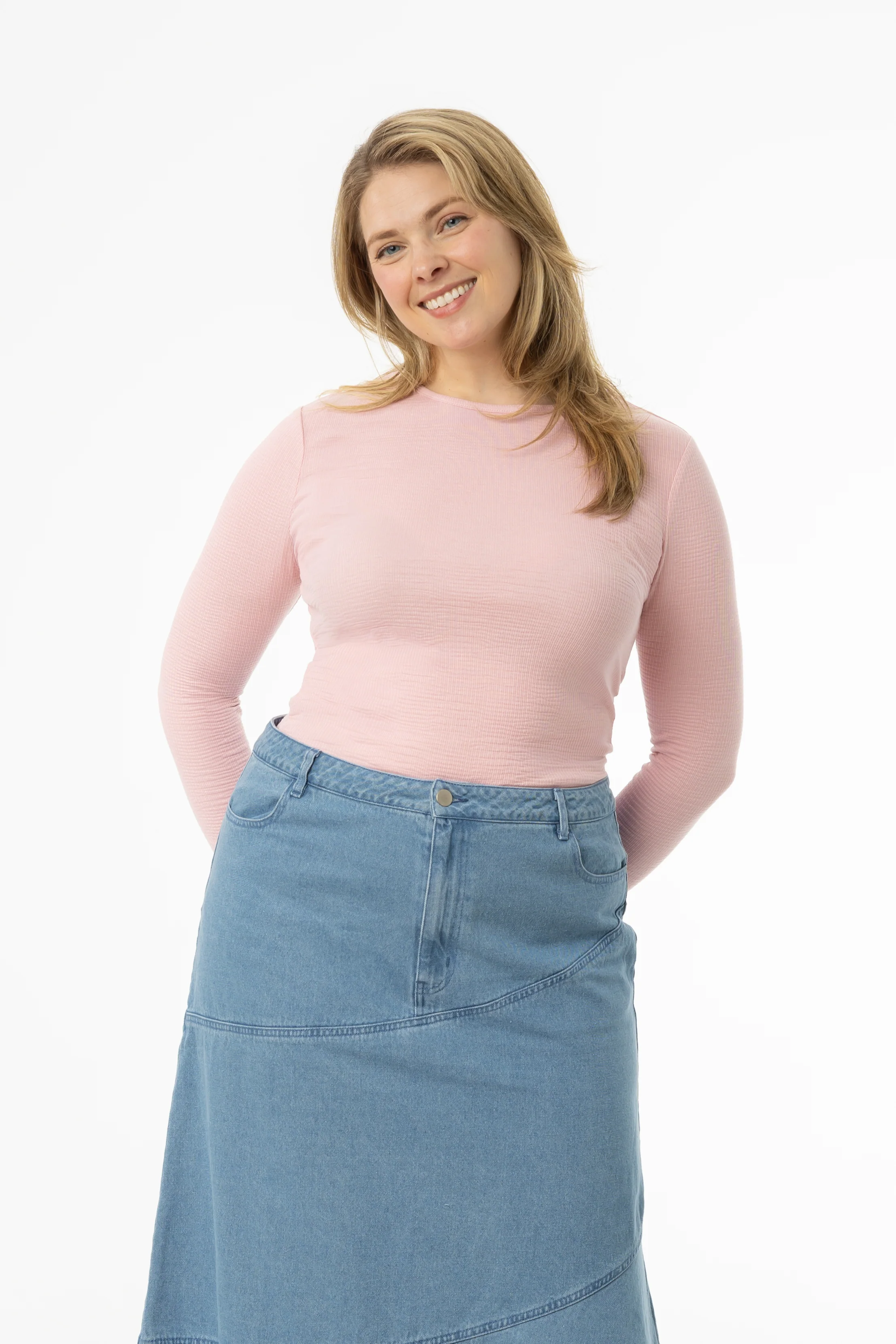 Light Pink Waved Round Neck Long Sleeve T Shirt - Image 4