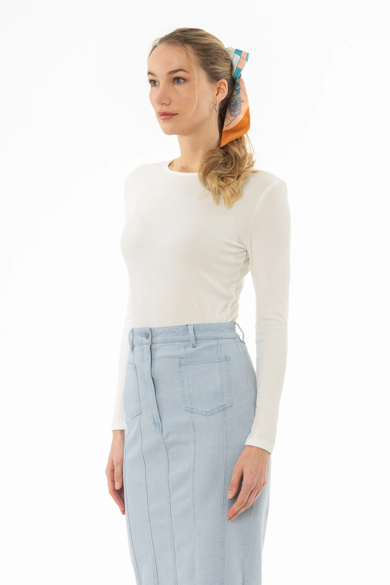 White Long Sleeve Ribbed T-Shirt - Image 3